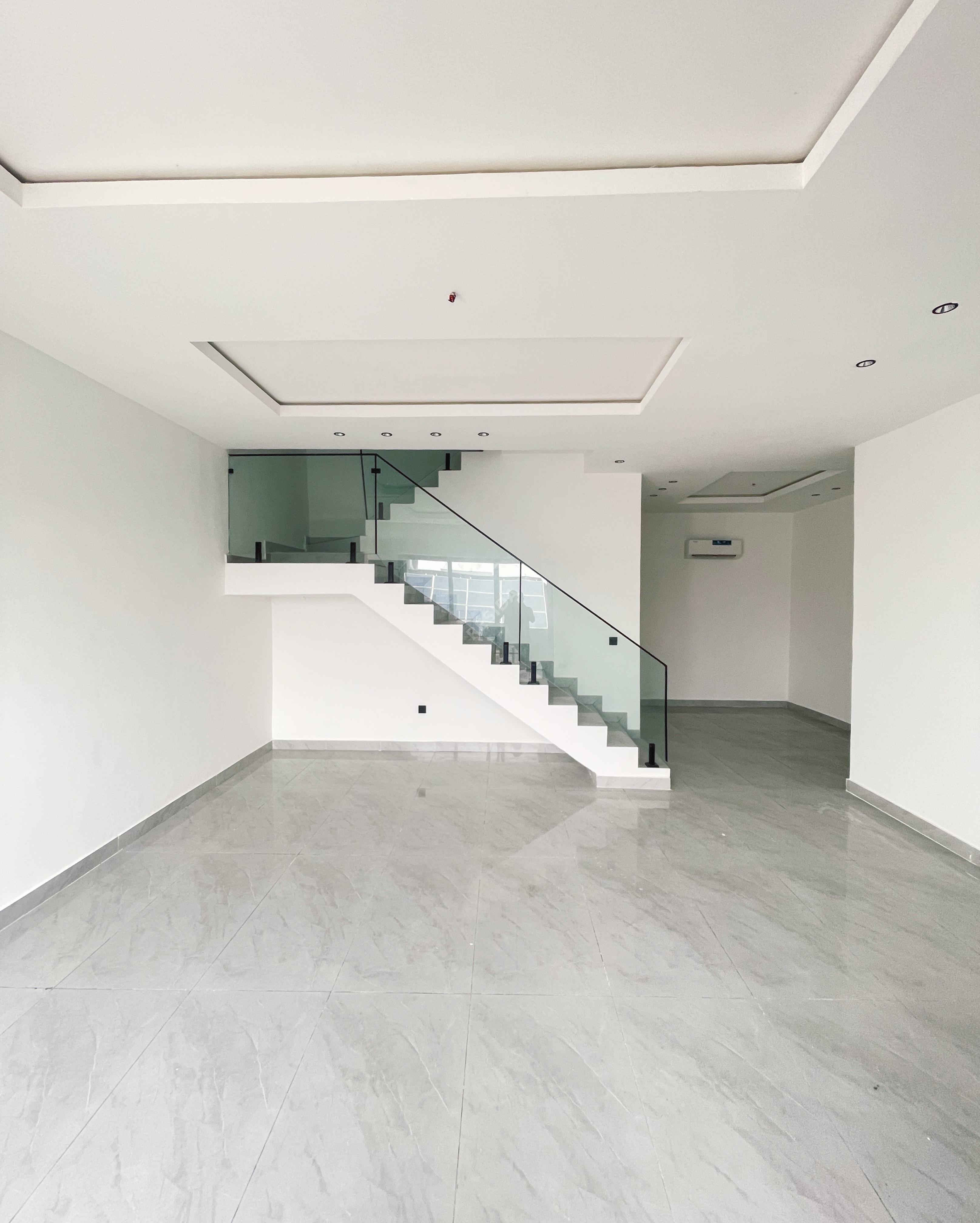 WILLOW COURT — photo 4
