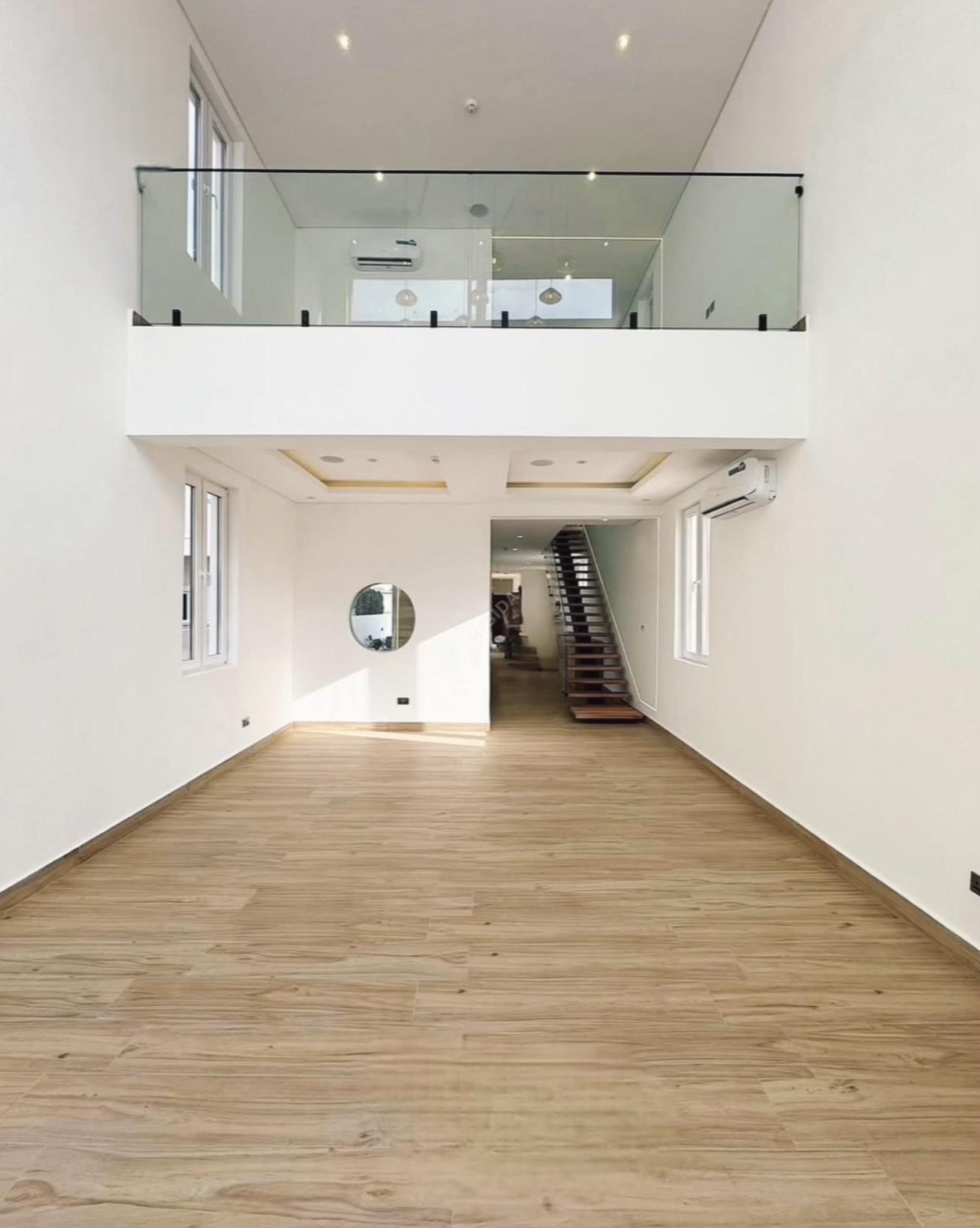 Pinnock Beach Duplex — photo 2