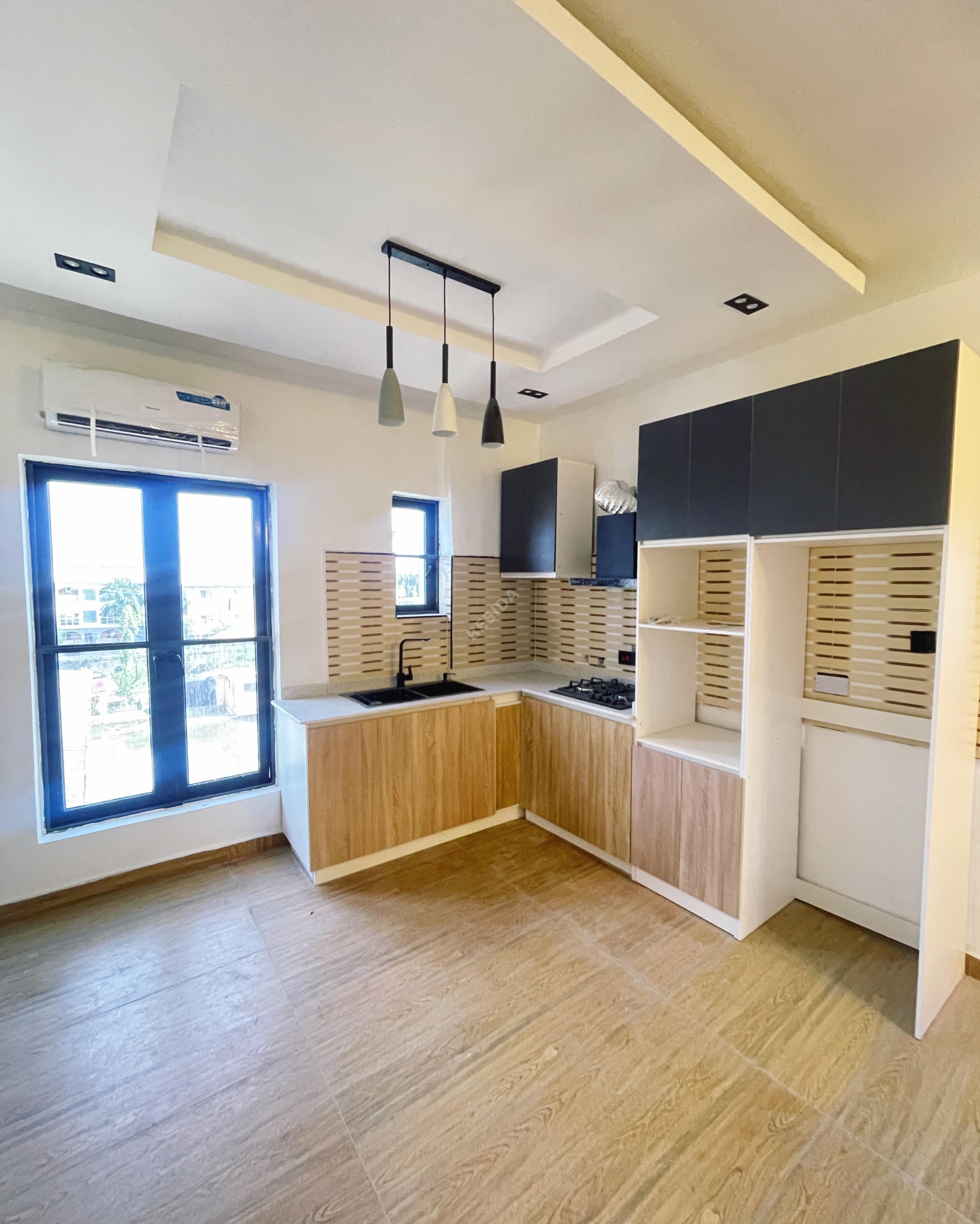 Emmy Of Lagos Properties — photo 4