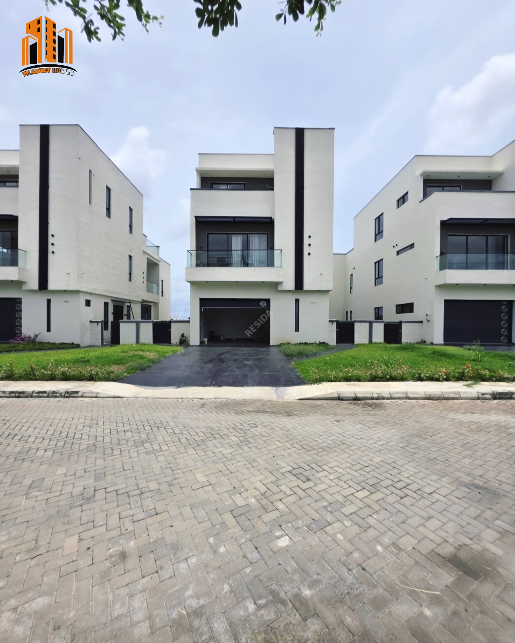 5 BEDROOM IN VGC LAGOS — photo 1