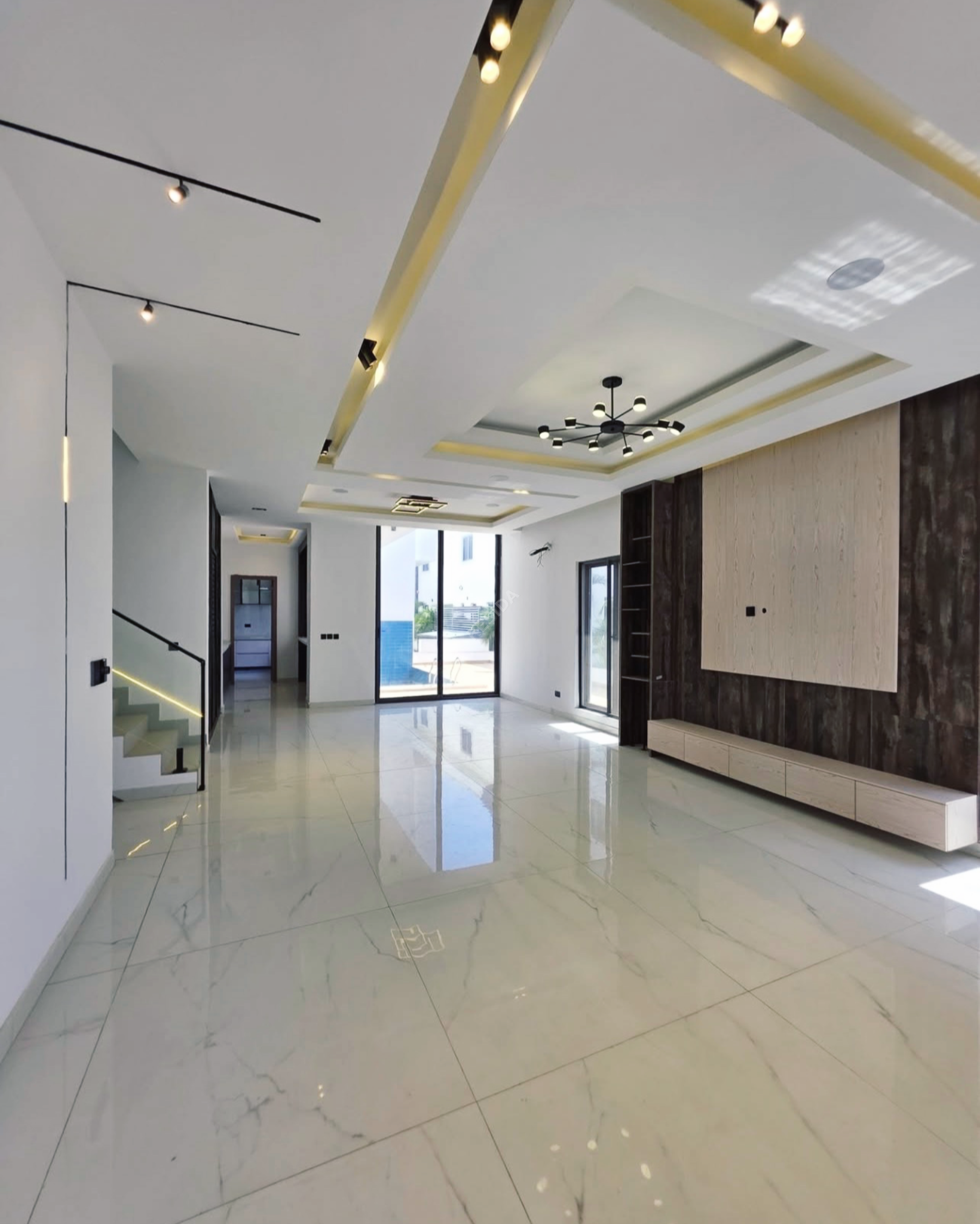 COWRIE DUPLEX IKATE LAGOS — photo 2