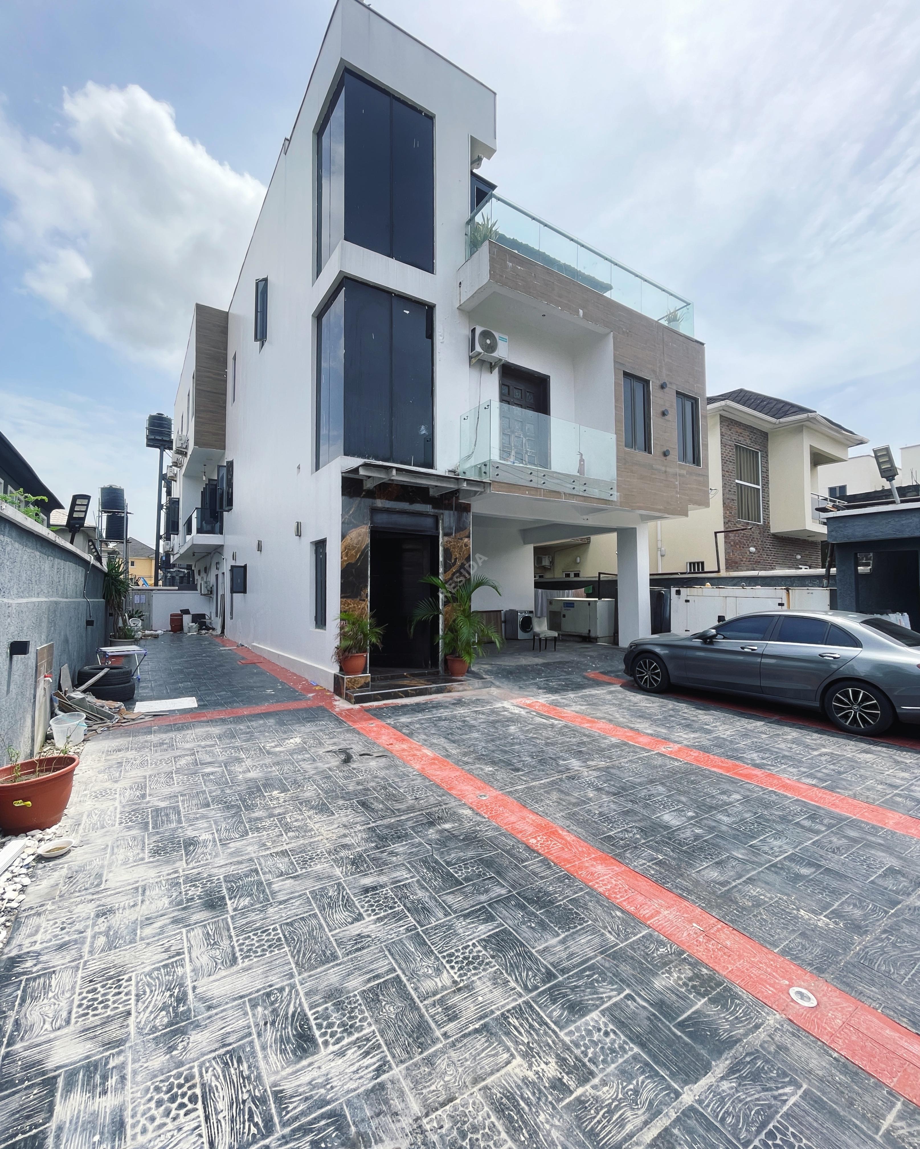 COL MOND APARTMENT LAGOS — photo 1