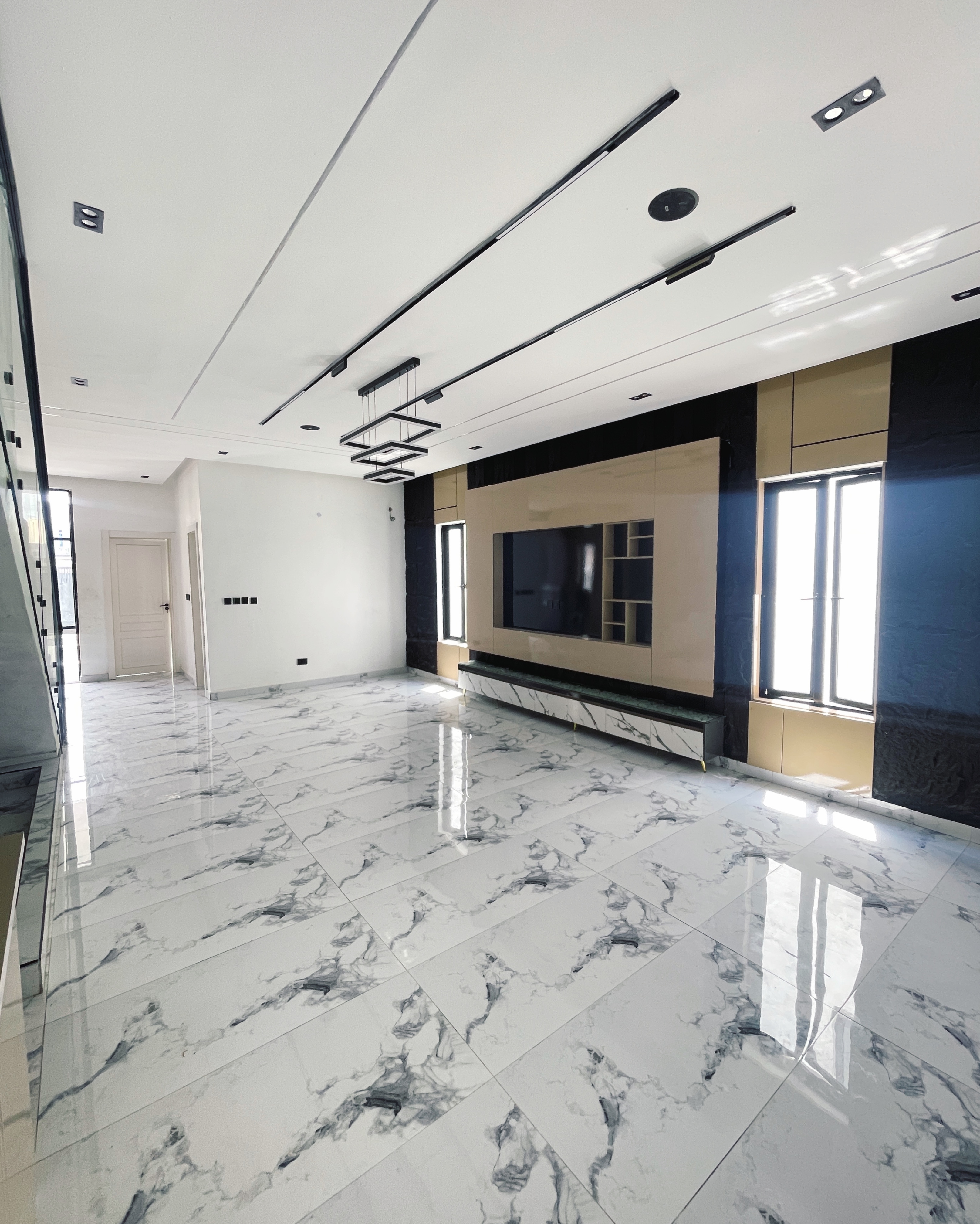 HUTCHINGS PROPERTY LTD LAGOS — photo 3