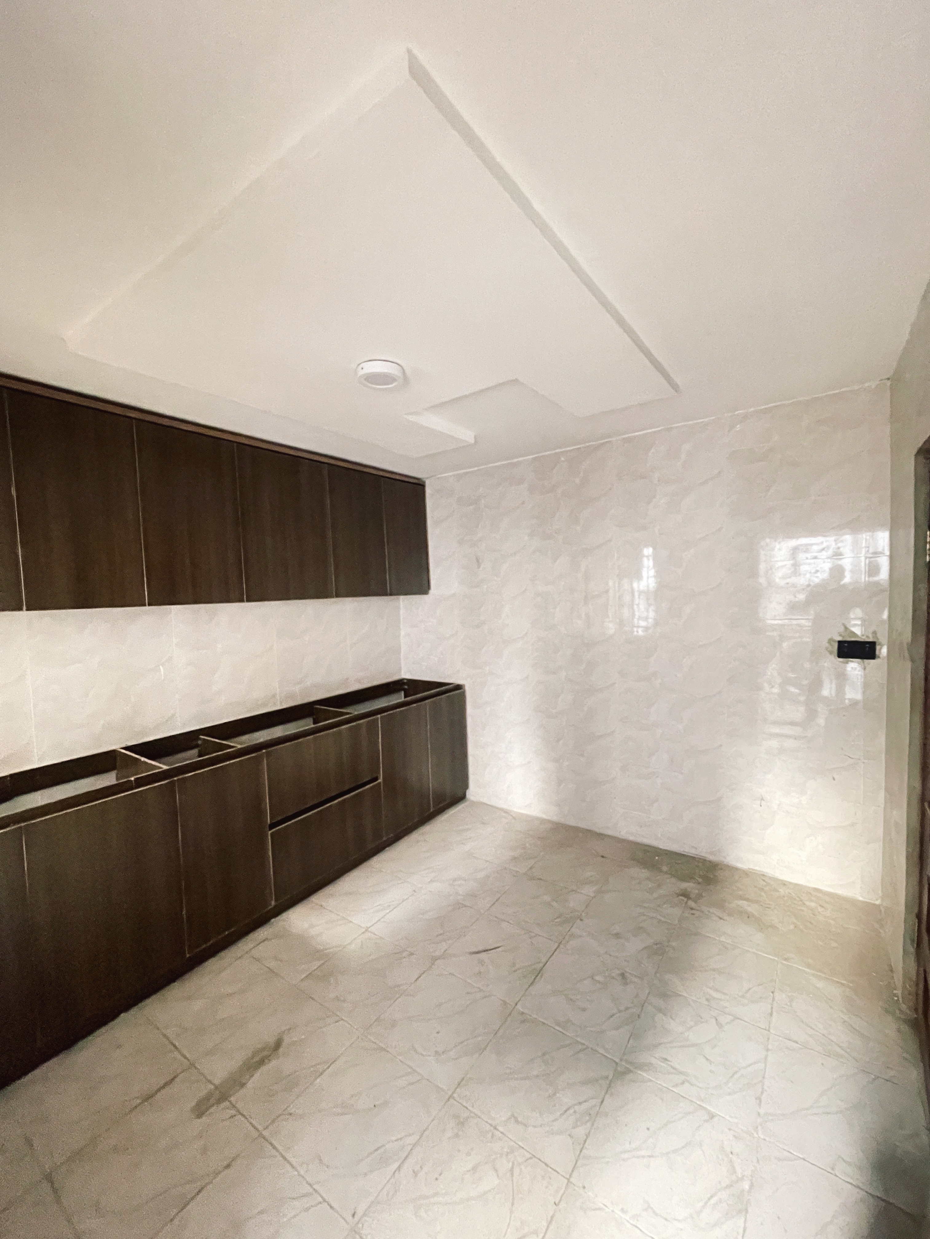 THOMAS ESTATE APARTMENT, LAGOS — photo 5