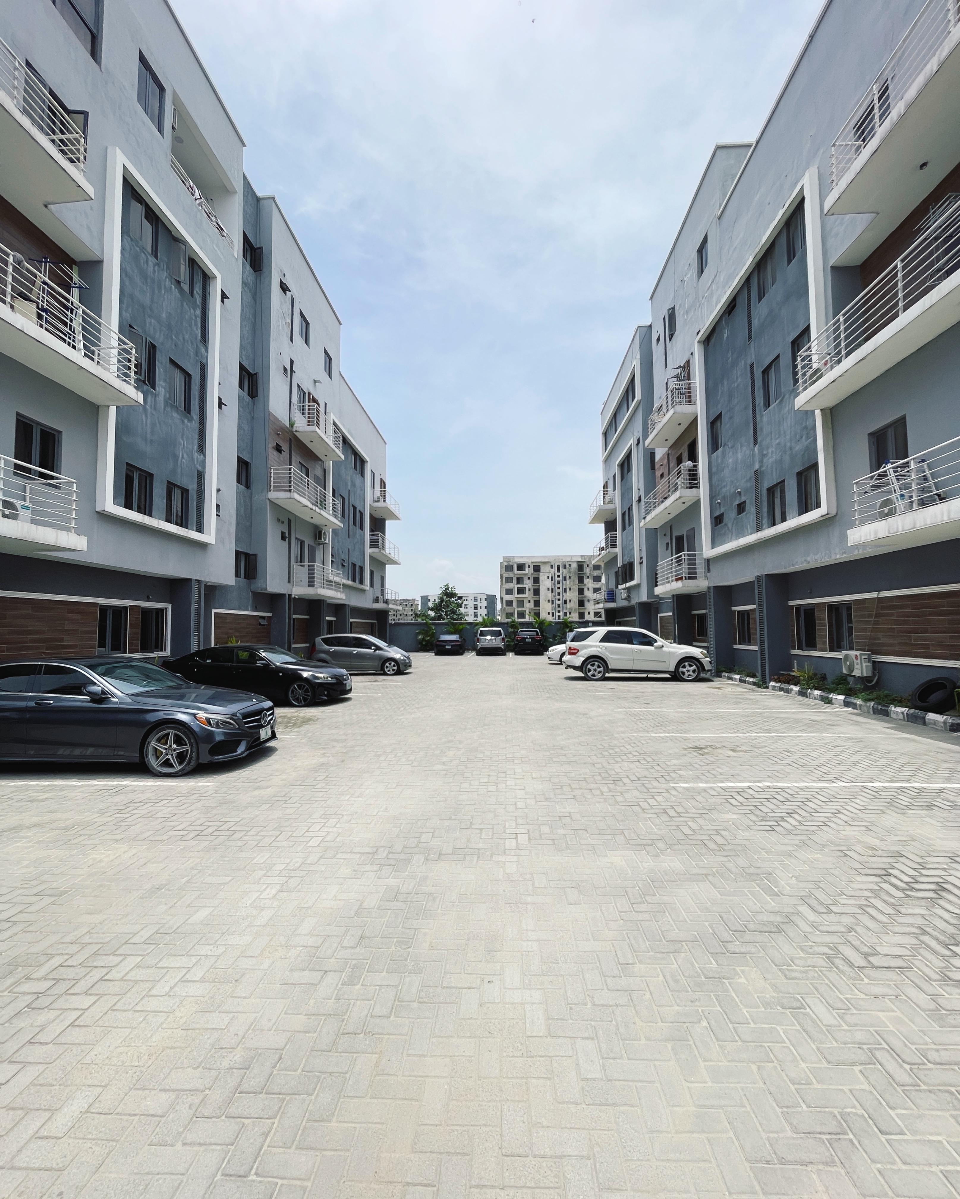 OLIVIA COURT LAGOS — photo 1