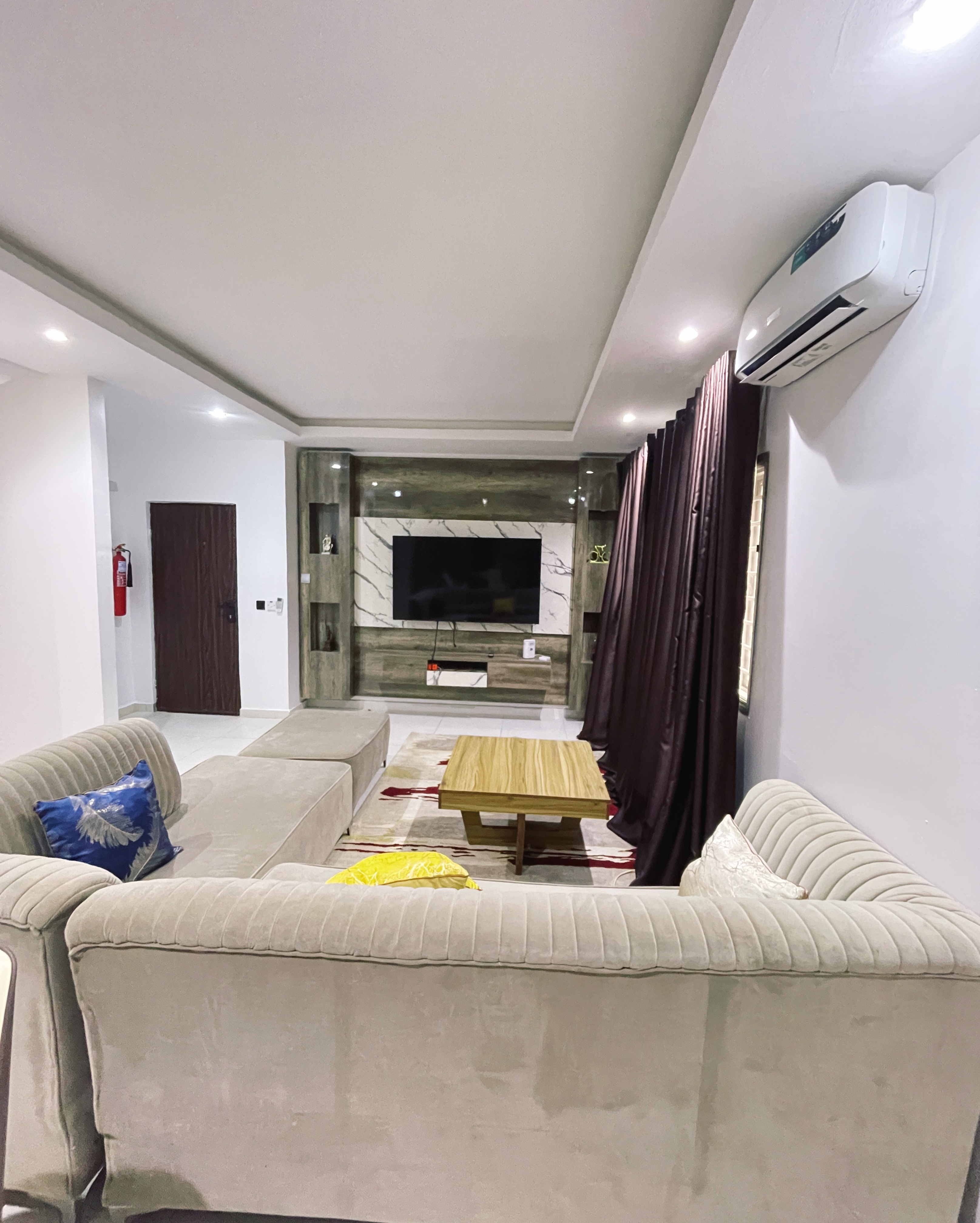 OLIVIA COURT LAGOS — photo 2