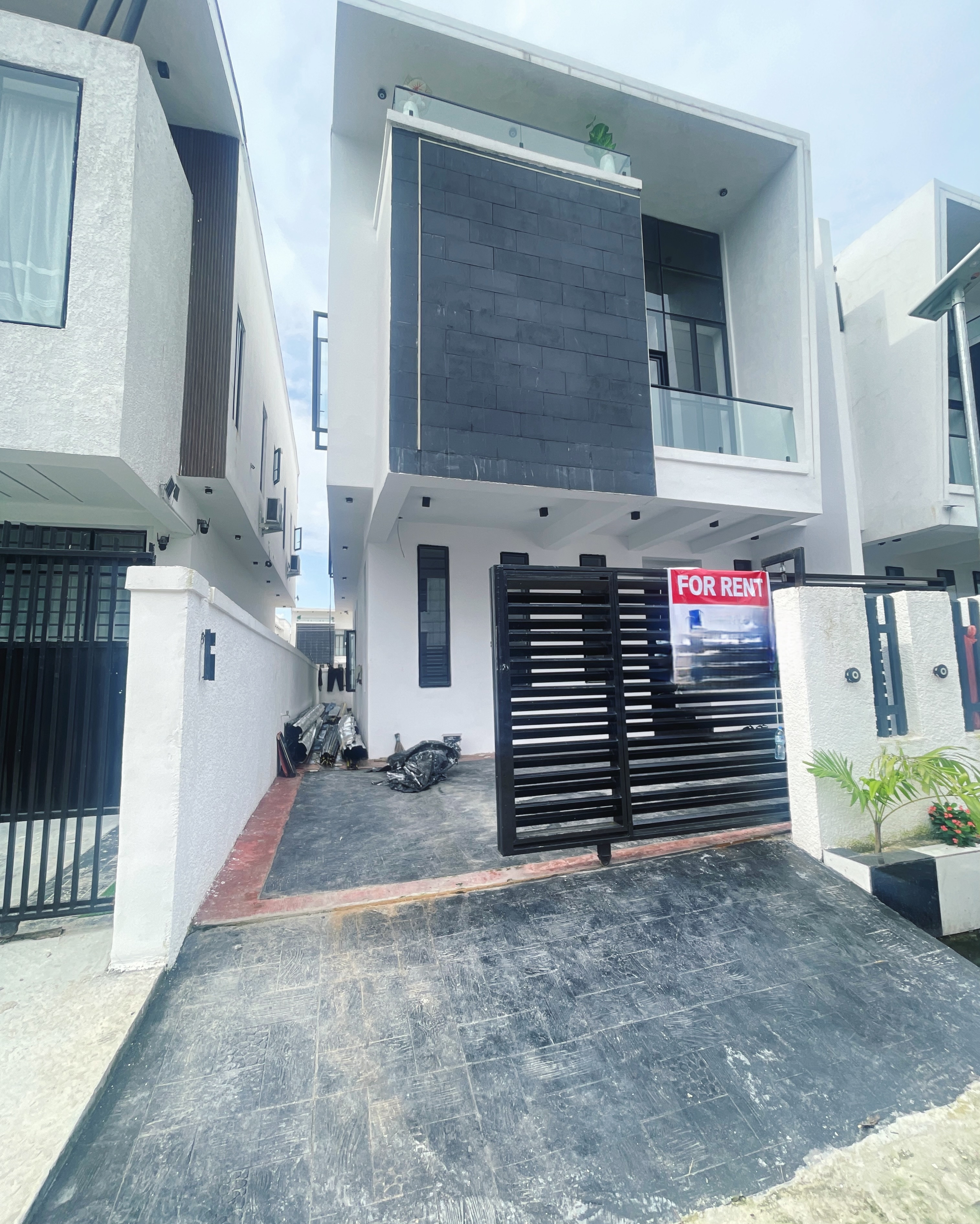 CAPTAIN COURT LAGOS — photo 1