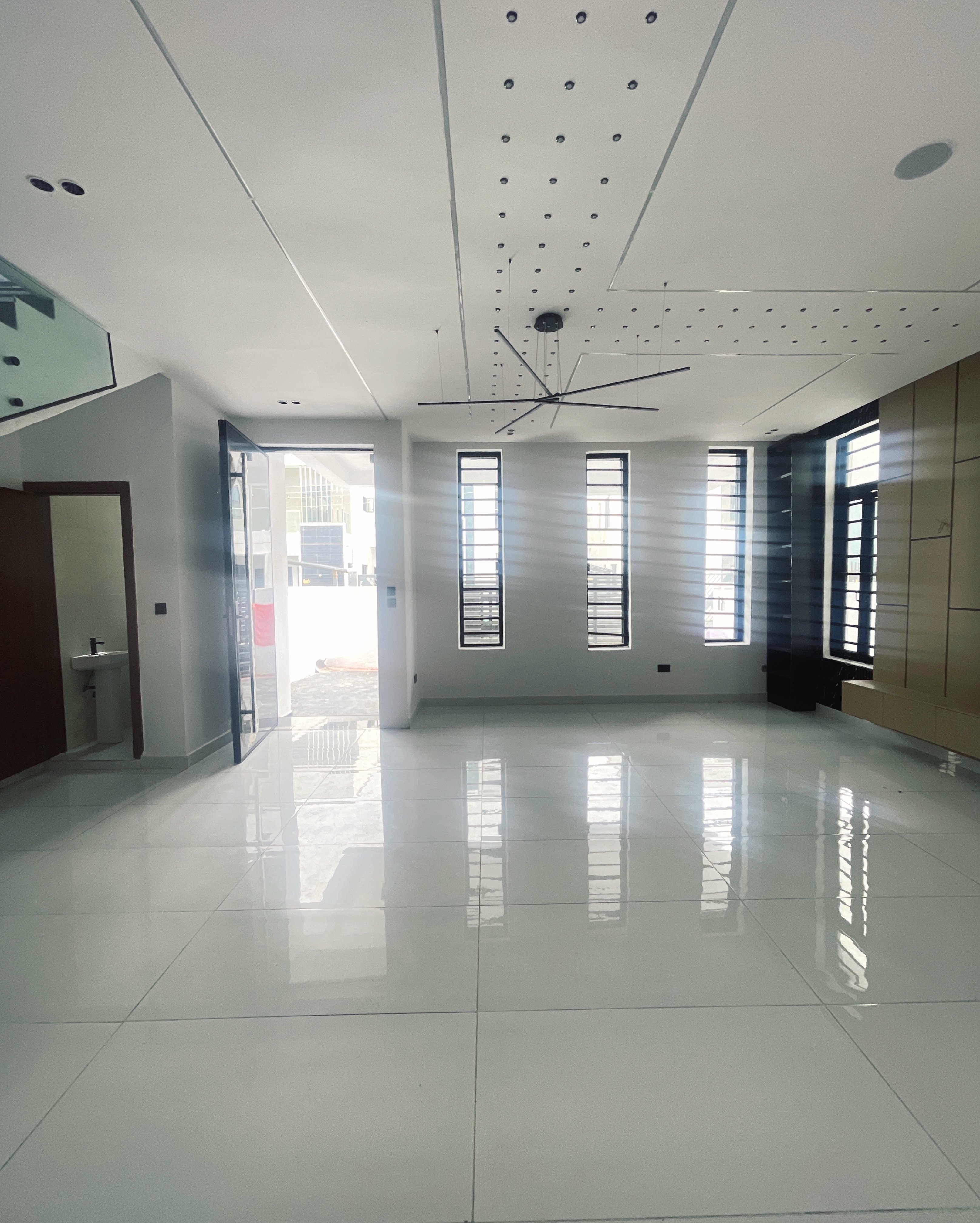 CAPTAIN COURT LAGOS — photo 3
