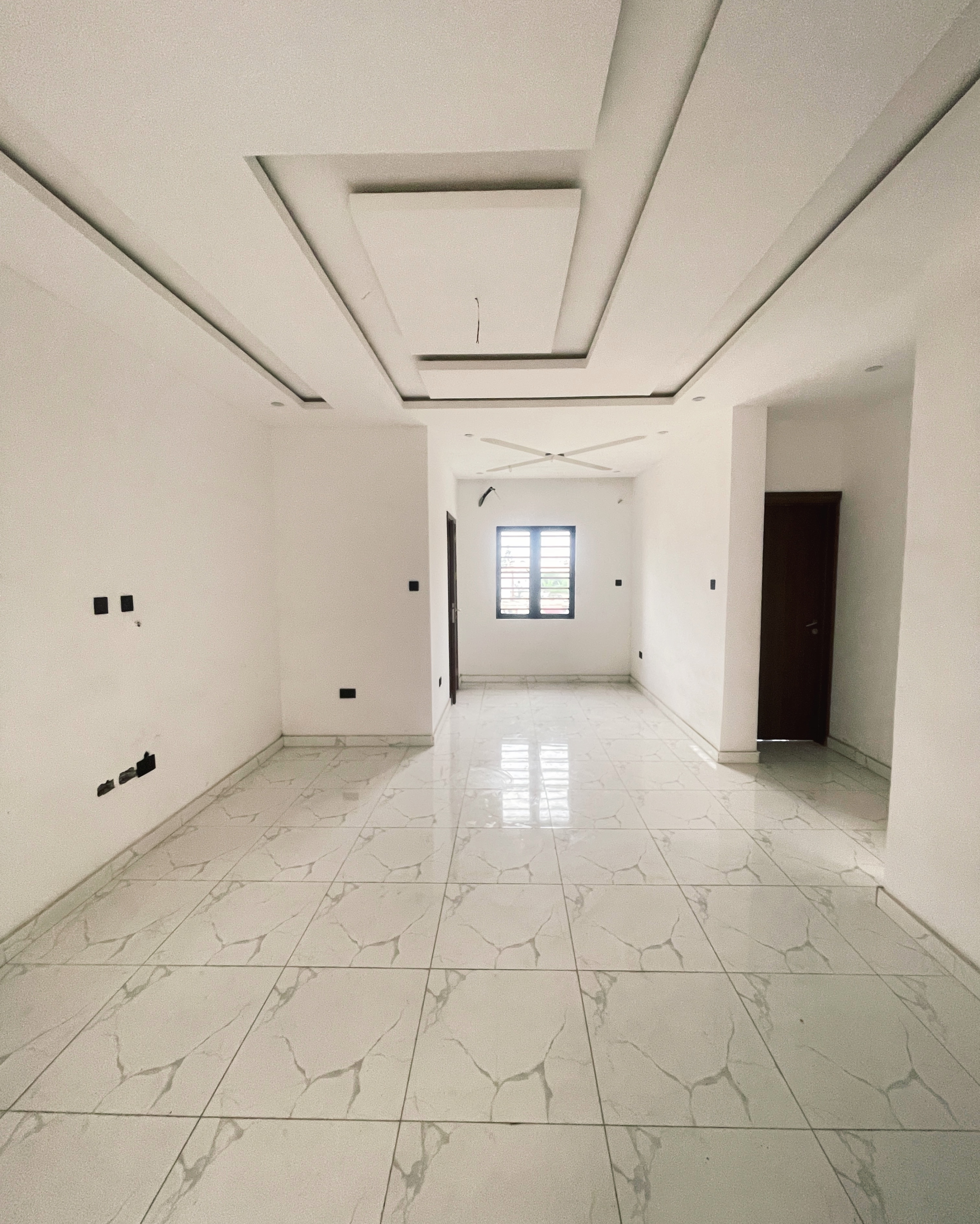 IVANA COURT LAGOS — photo 3