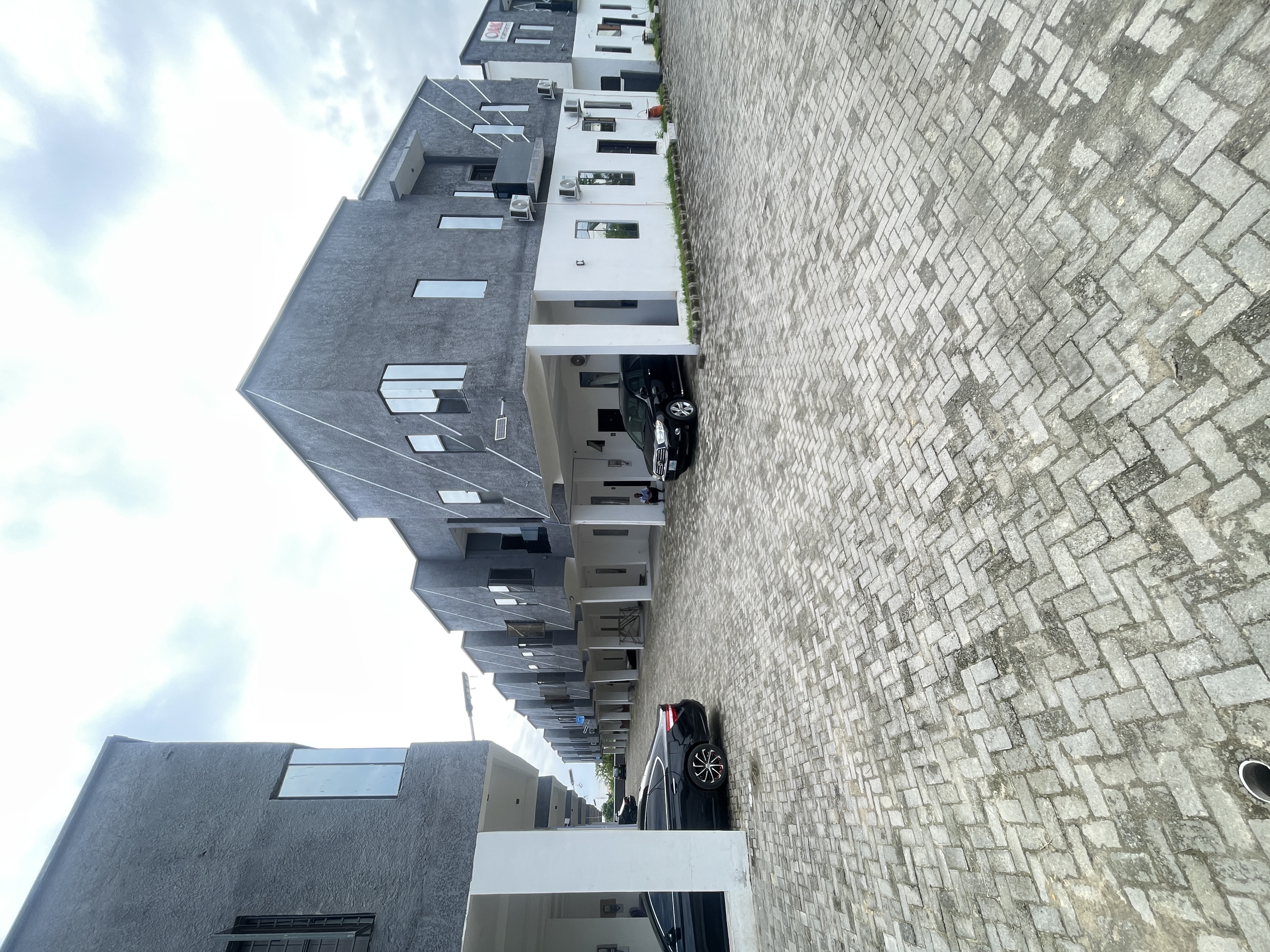 ATLANTIC NOMINEES ESTATE AJAH. — photo 1