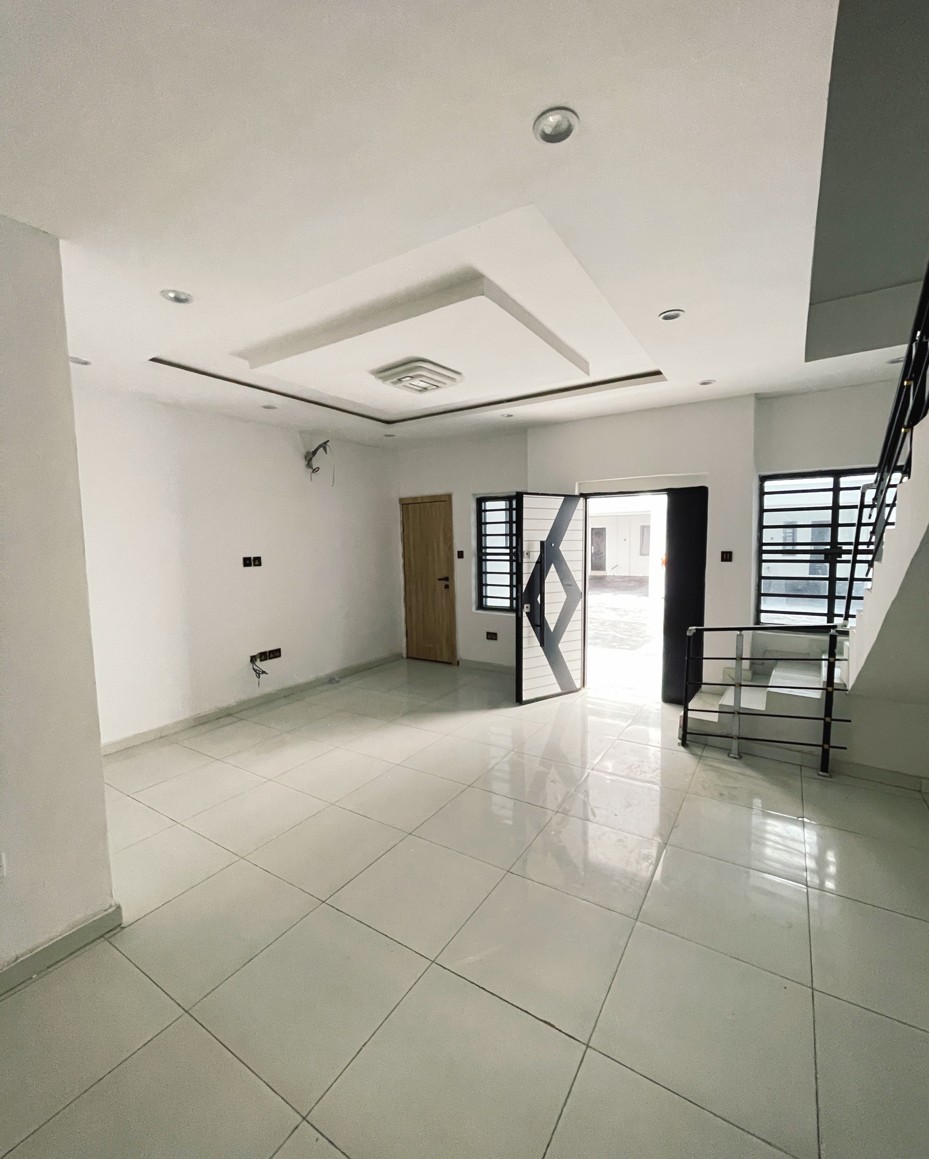 HRH ORCHID LAGOS — photo 2
