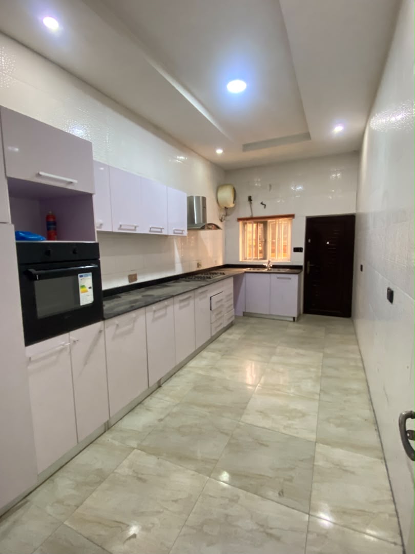 HEYBEE’S PROPERTY LAGOS — photo 3