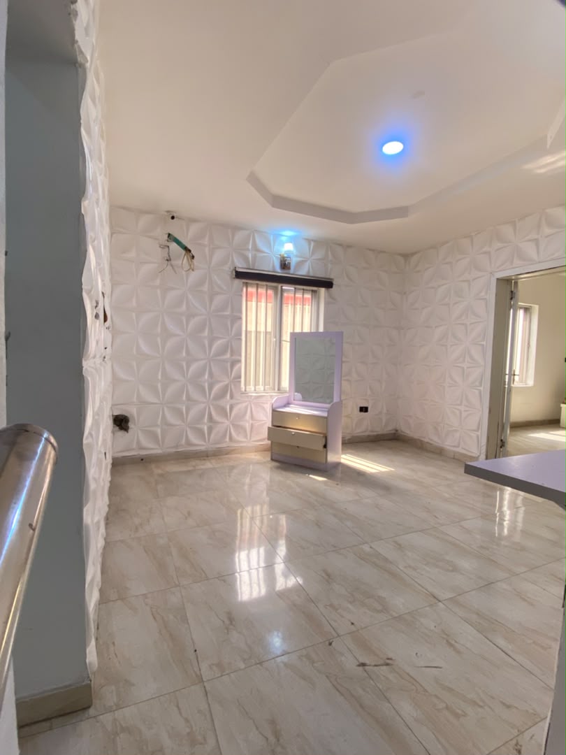 HEYBEE’S PROPERTY LAGOS — photo 4