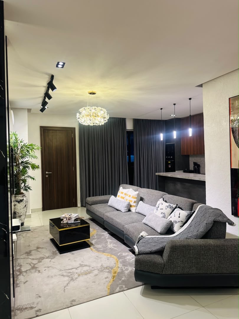 LEKKI PHASE 1 APARTMENT — photo 2