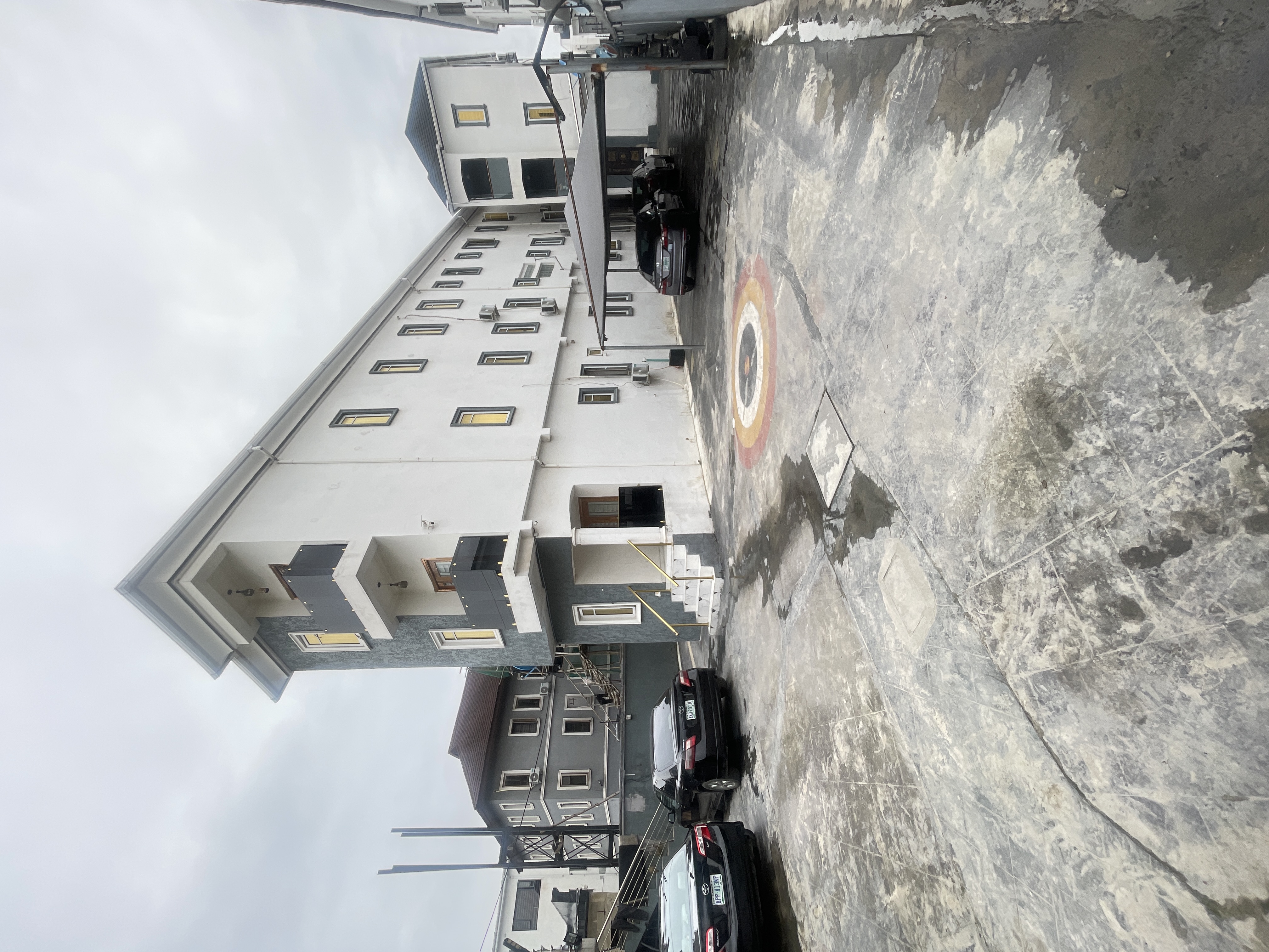 CAPTAIN COURT LAGOS — photo 1