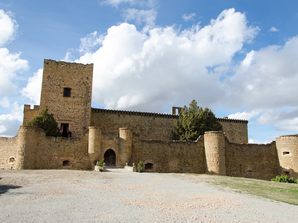 Castillo de Utrera y silueta del casco histórico