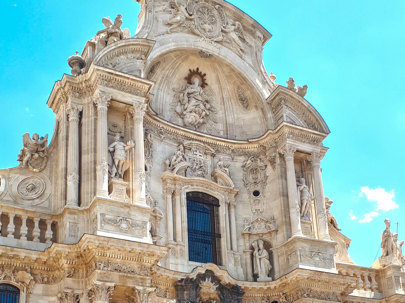 Fachada barroca de la Catedral de Santa María de Murcia