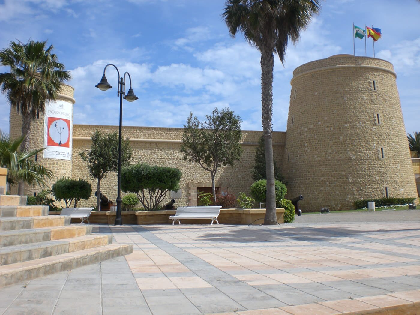 Castillo de Santa Ana, fortificación del siglo XVI junto al puerto de Roquetas de Mar