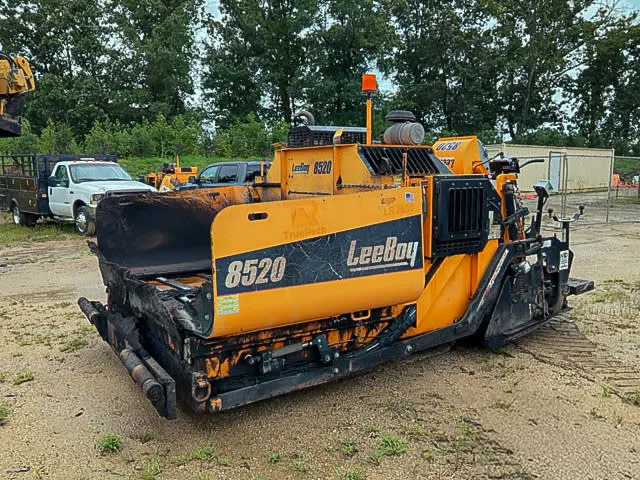 LeeBoy 8520 Asphalt Paver image