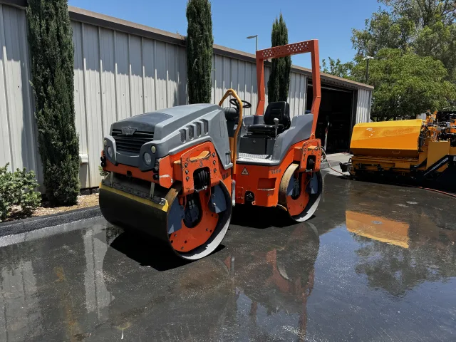 Hamm HD14VV Compactor image