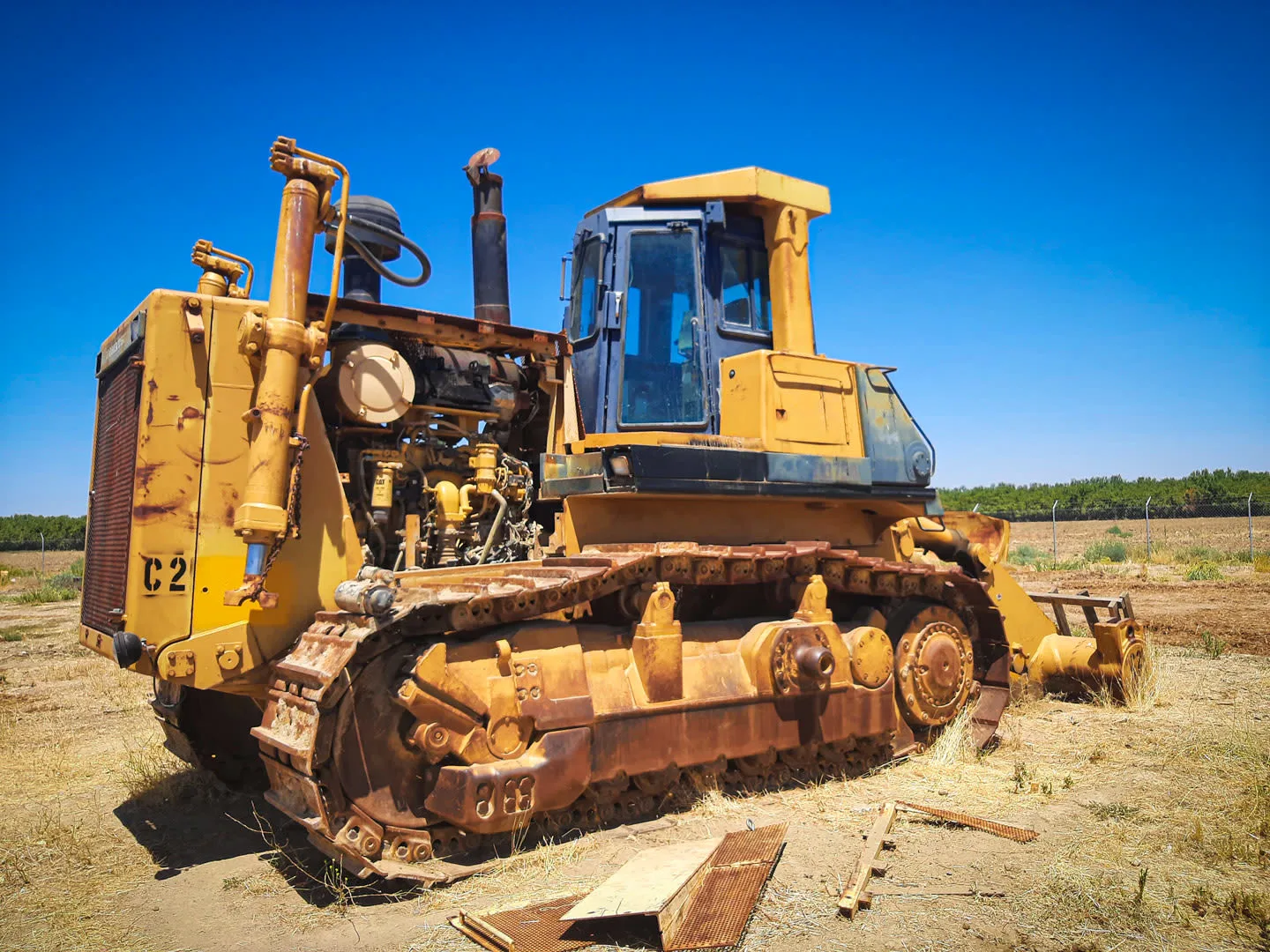 Komatsu_375_Crawler_Dozer_A.jpg
