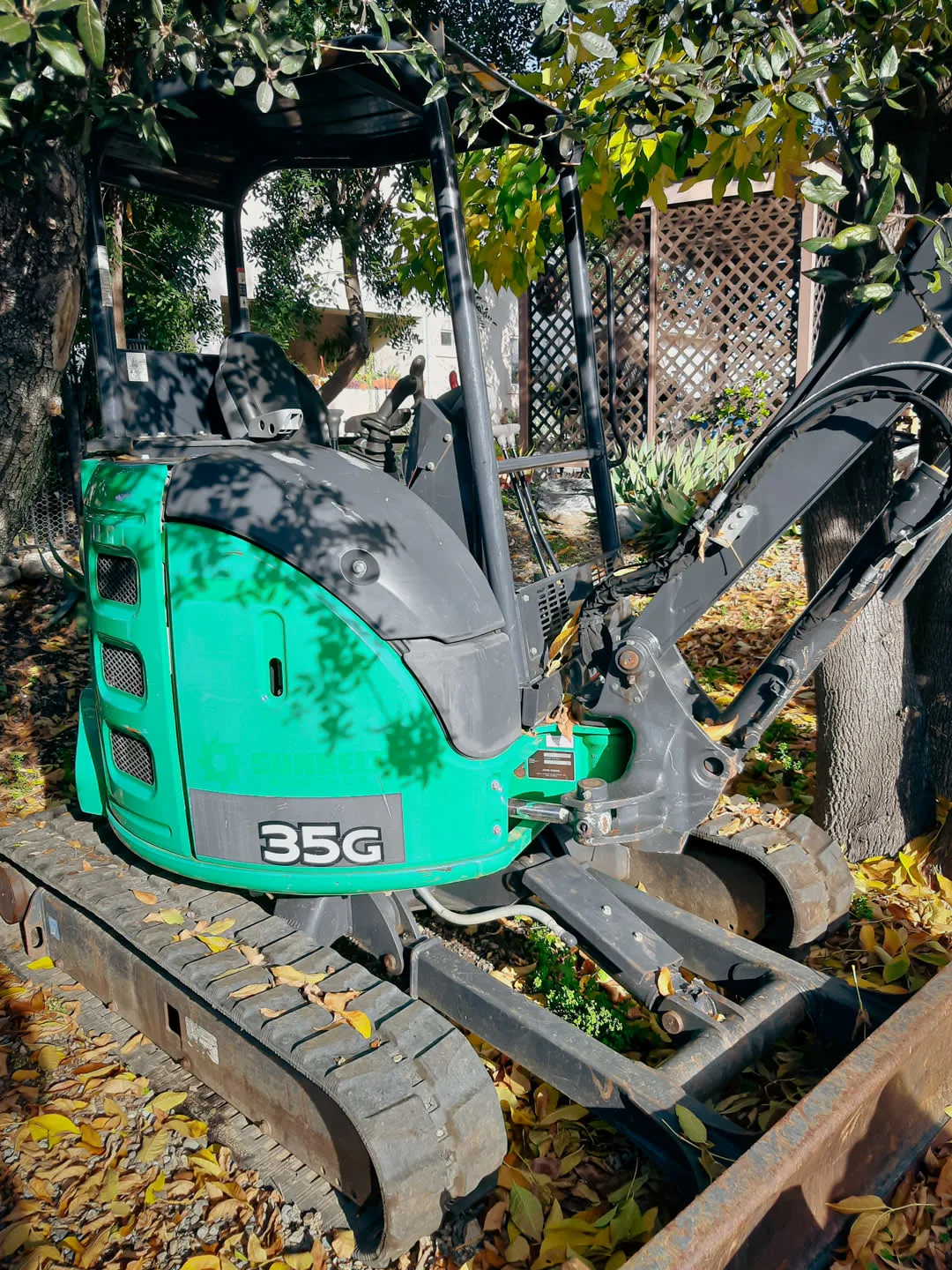 2017_John_Deere_35G_Mini_Excavator_A.jpg