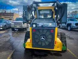 2017_John_Deere_323E_Tracked_Skid_Steer_E.jpg