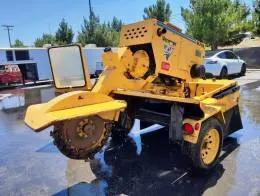 2021033_Vermeer_SC752_Stump_Grinder_Towable_F.jpg