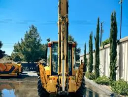 Komatsu_WB140_Loader_Backhoe_Wheel_E.jpg