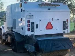 Sterling_Acterra_Sweeper_Truck_C.jpg