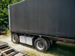 2007_East_48ft_Curtain_Side_Trailer_(3)