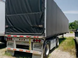 2007_East_48ft_Curtain_Side_Trailer_(2)