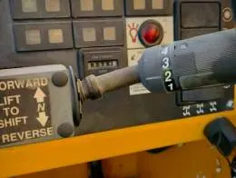 Assets/2011_Broderson_IC-200-3G_Crane__5