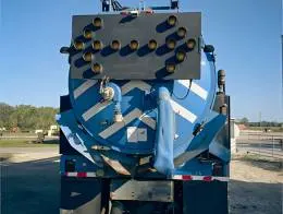 2007_International_WorkStar_7400_Vacuum_Truck_C.jpg