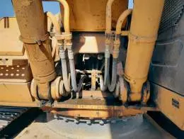 2005_John_Deere_330C_LC_H.jpg