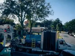 International_Workstar_7500_Boiler_Truck_C.jpg