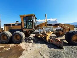 Caterpillar_140H_Motor_Grader_B.jpg