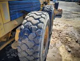 Caterpillar_140H_Motor_Grader_G.jpg