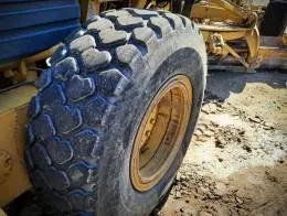 Caterpillar_140H_Motor_Grader_H.jpg