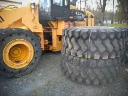 Hyundai_HL770_Wheel_Loader_B.jpg