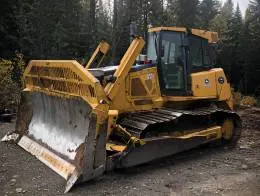 John_Deere_850J_Crawler_Dozer_A.jpg