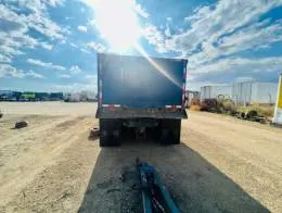 2015_Peterbilt_579_Transfer_Truck_I.jpg