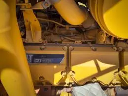 Caterpillar_D10_Crawler_Dozer_F.jpg