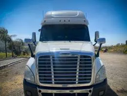 Freightliner_Cascadia_Sleeper_Truck_B.jpg