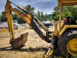 Ford_755B_Loader_Backhoe_G.jpg