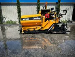 LeeBoy_8510C_Asphalt_Paver_Tracked_C.jpg