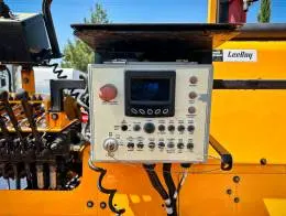 LeeBoy_8510C_Asphalt_Paver_Tracked_A.jpg