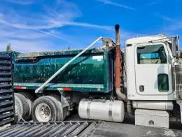 Peterbilt_379_Dump_Truck_B.jpg