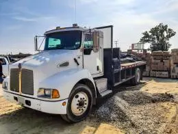 Kenworth_T300_Flatbet_Truck_B.jpg