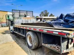 Kenworth_T300_Flatbet_Truck_D.jpg